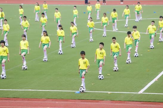 南昌向远铁路学校师生代表队参加2019年南昌市第七届校园体育节