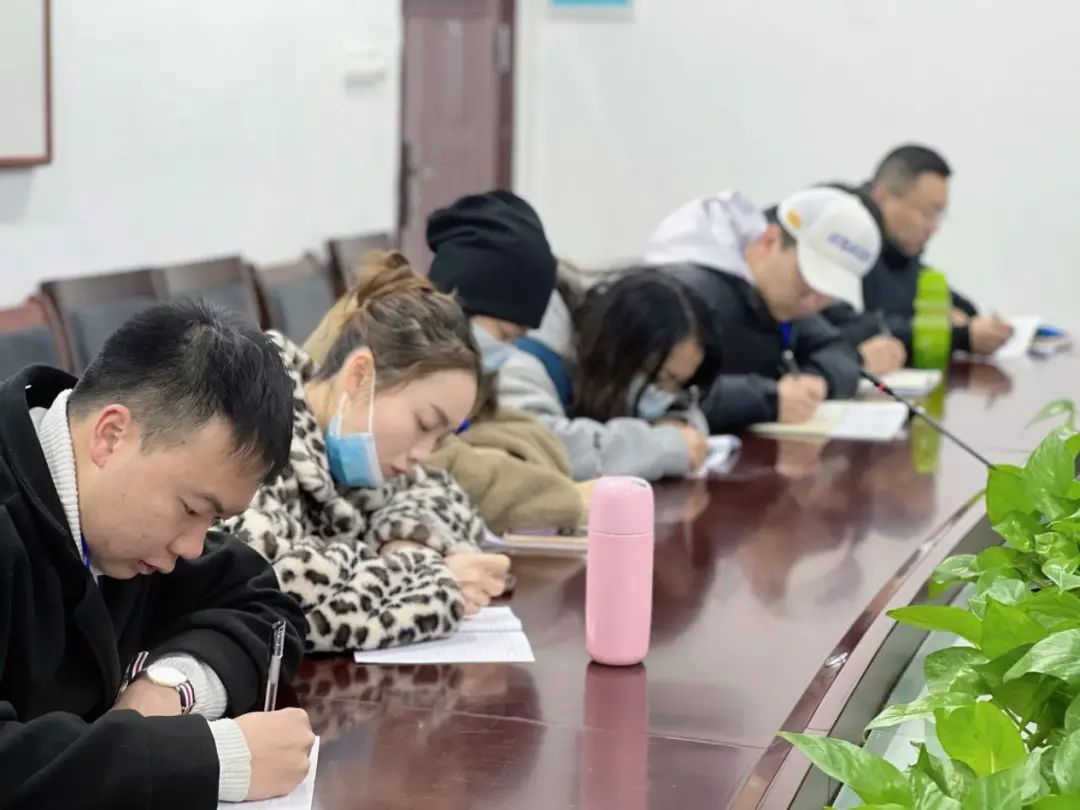 规范宿舍管理，提升管理水平——南昌向远轨道技术学校学工处召开宿舍管理培训会