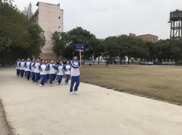 南昌向远铁路技术学校第四届趣味运动会顺利召开