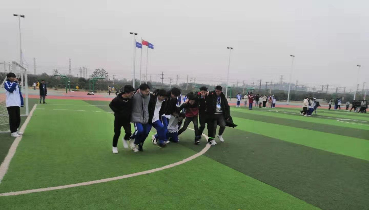南昌向远铁路技术学校举办九人十足比赛