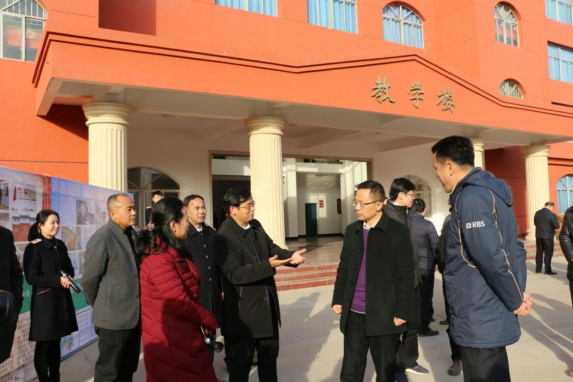 南昌向远轨道技术学校新建区领导来校参观考察