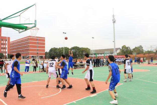南昌向远轨道技术学校第九届南昌地区中等职业院校学生篮球联赛圆满成功