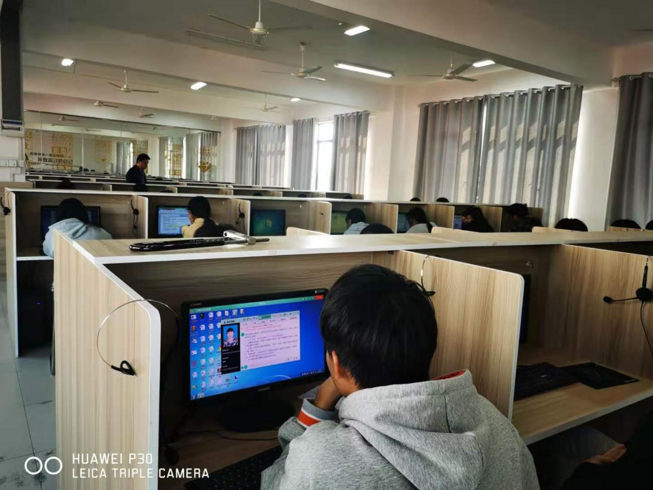 南昌向远铁路技术学校组织2019级学生参加全国计算机应用水平（NIT）考试