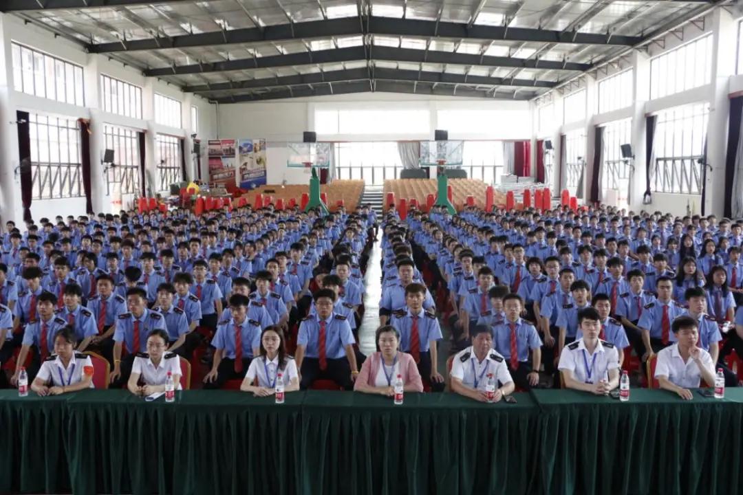 南昌青年讲师团走进南昌向远铁路技术学校开展党史宣讲活动