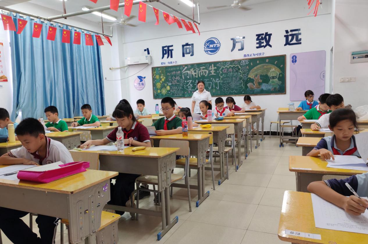 第十届全省学生“学宪法 讲宪法”活动素养竞赛南昌赛区选拔赛在南昌向远轨道学校圆满落幕