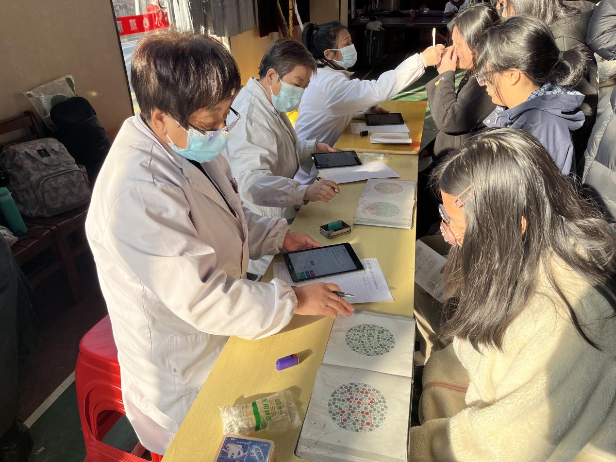 南昌向远轨道技术学校圆满完成2025年全校学生健康体检工作