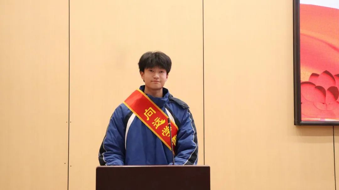 南昌向远铁路技术学校学雷锋志愿服务月总结表彰暨志愿服务节闭幕式圆满落幕