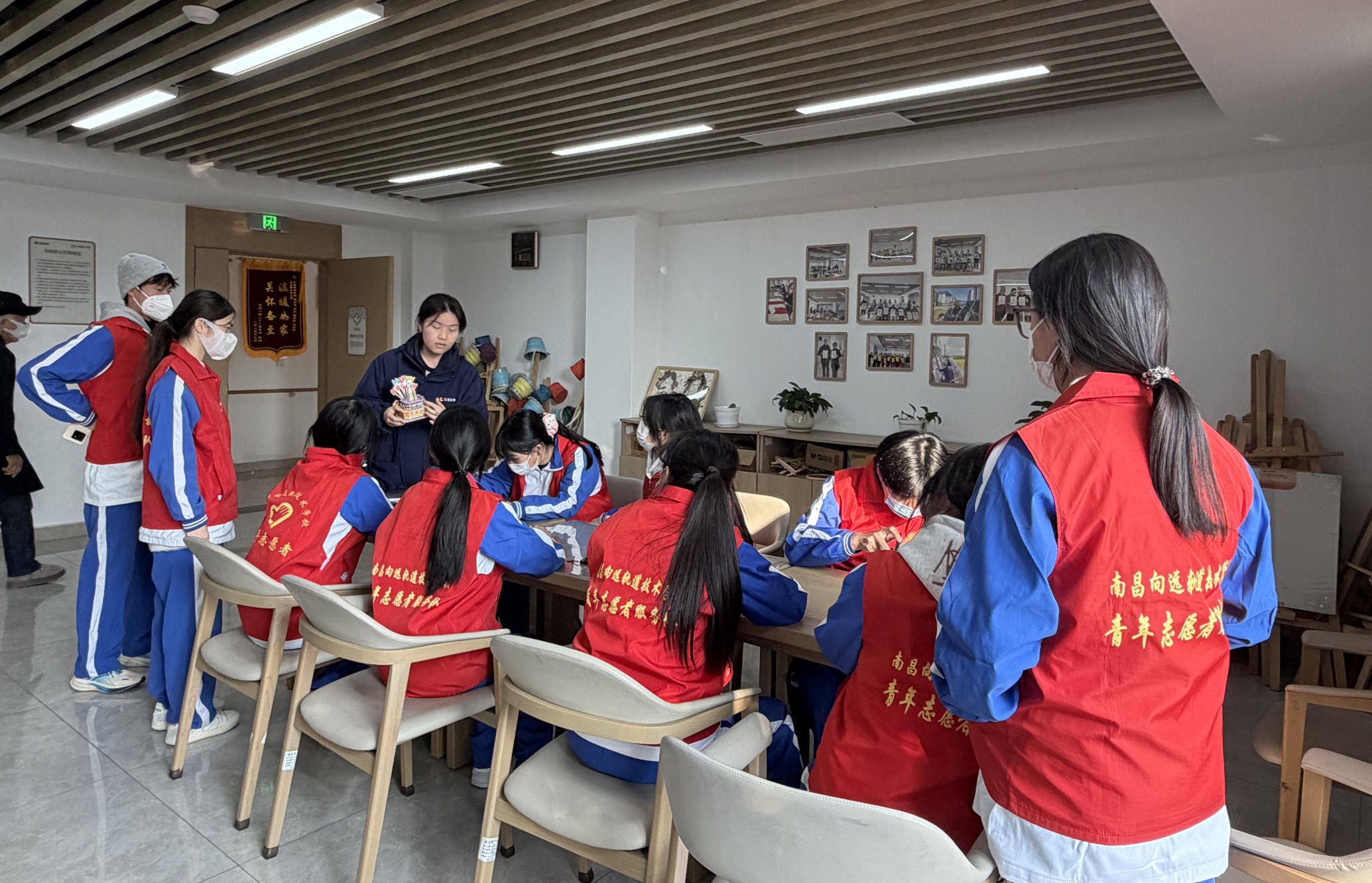 南昌向远轨道技术学校&ldquo;轨道先锋志愿服务队&rdquo;赴颐养院开展志愿活动