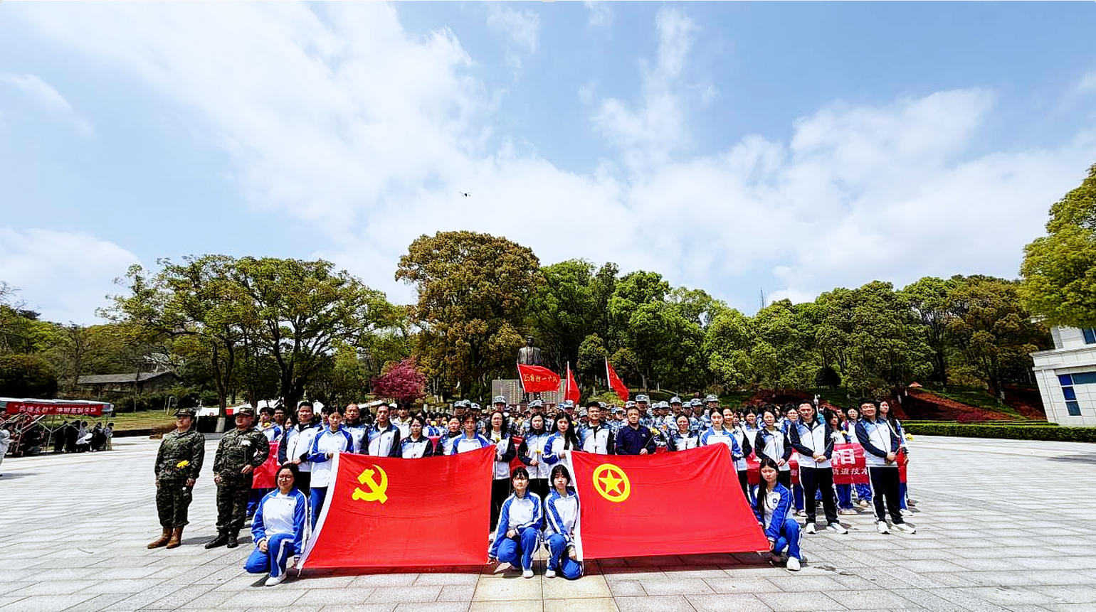 南昌向远师生徒步祭扫方志敏烈士全纪实