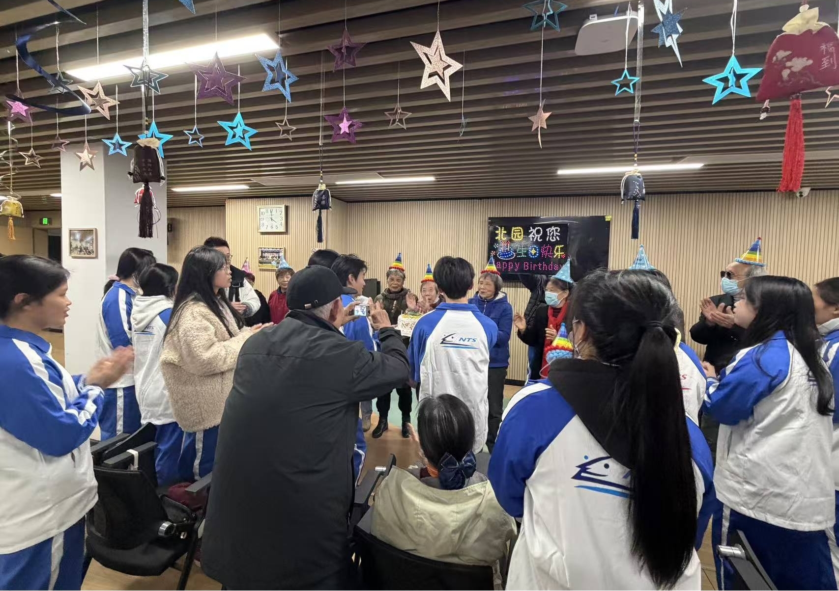 南昌向远轨道技术学校开展颐养院主题志愿活动（三）