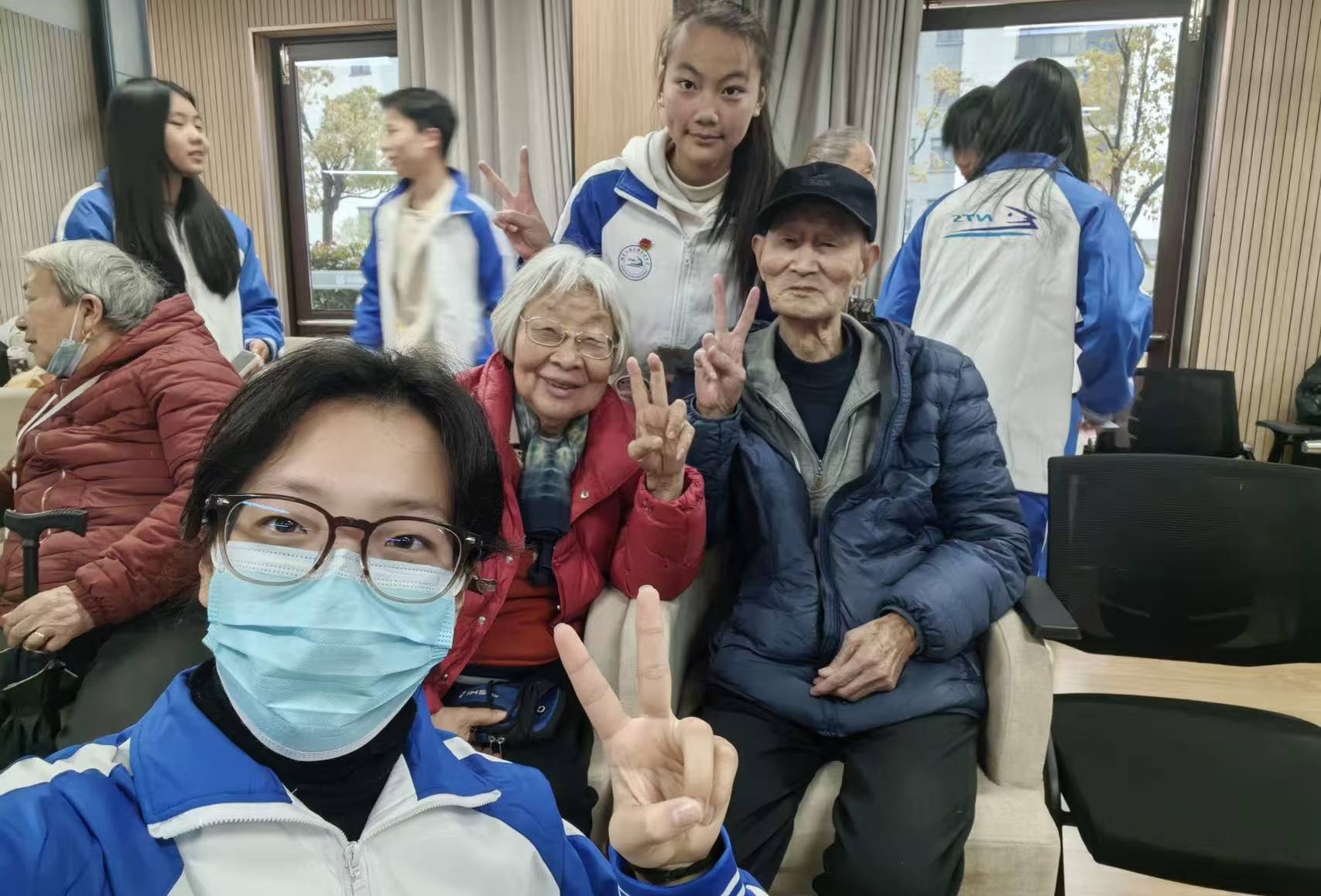 南昌向远轨道技术学校开展颐养院主题志愿活动（三）