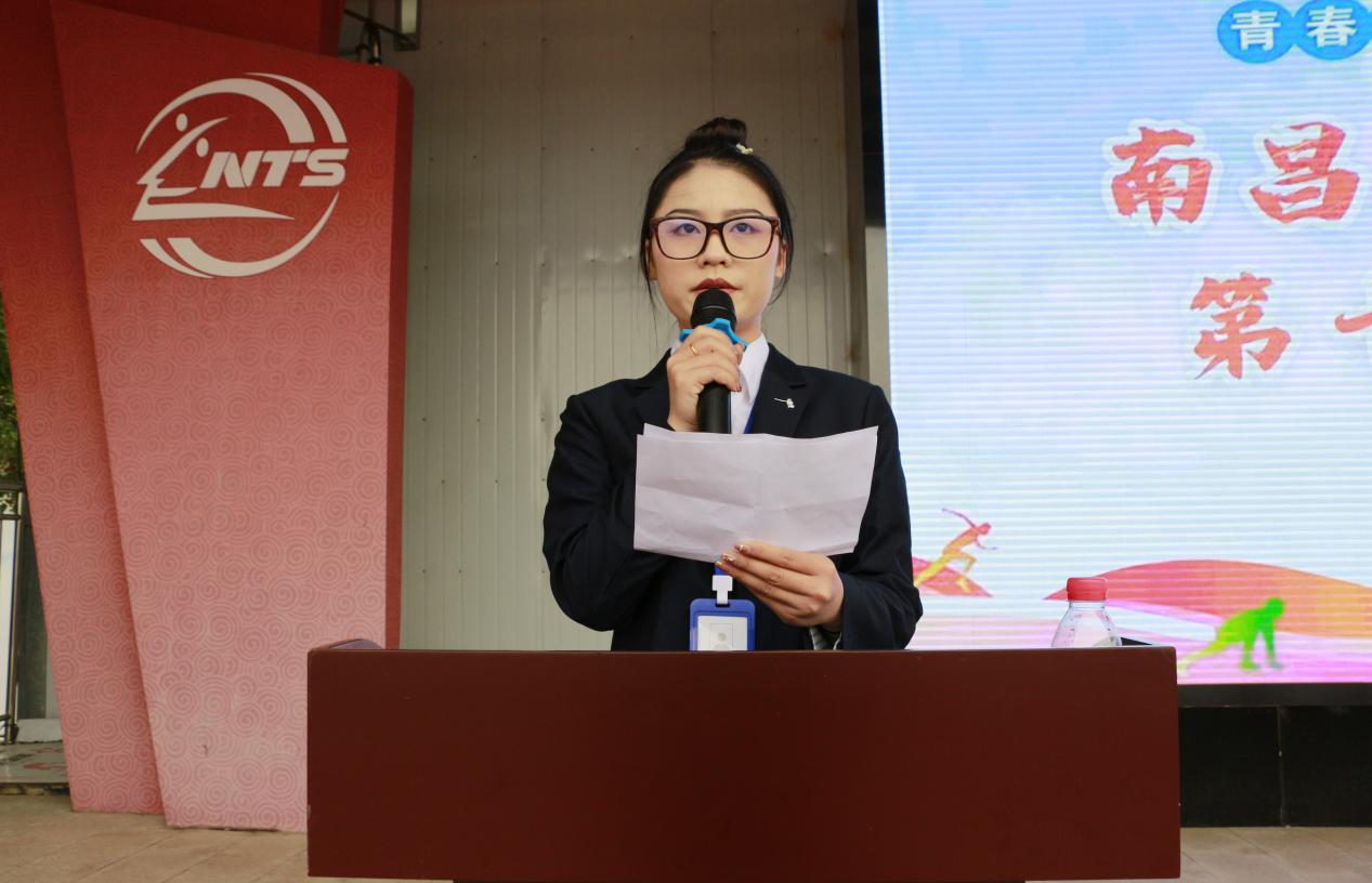 南昌向远轨道技术学校第十五届运动会盛大开幕