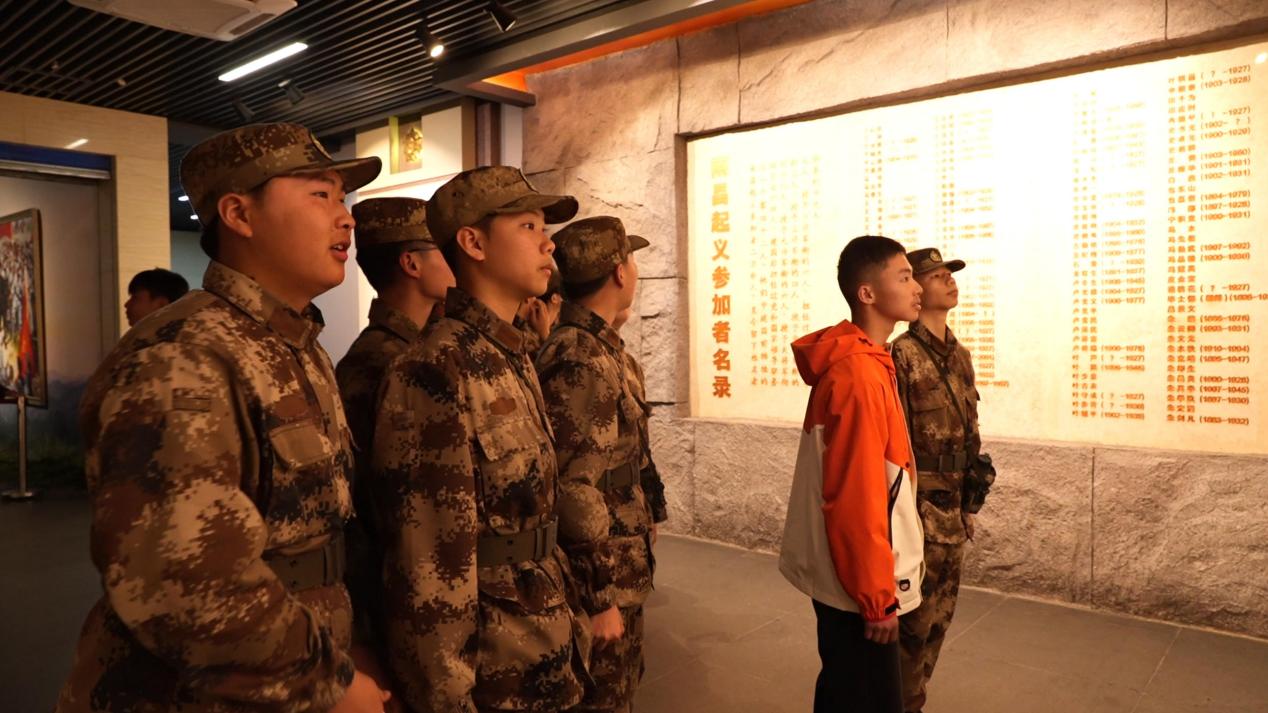 南昌向远轨道技术学校&ldquo;行走的思政课&mdash;&mdash;我的八一行&rdquo;红色研学活动