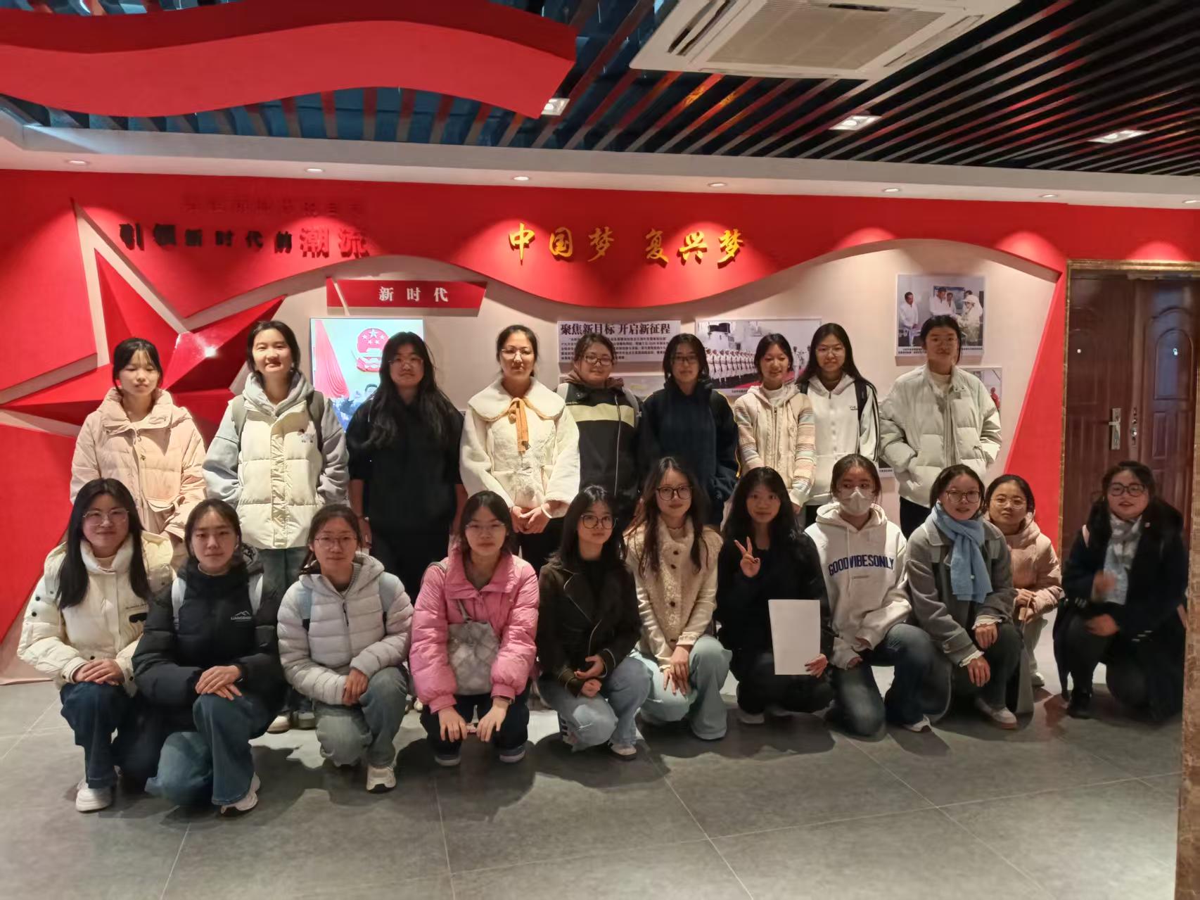 南昌师范学院数计学院240名学子赴南昌向远轨道学校开展见习活动