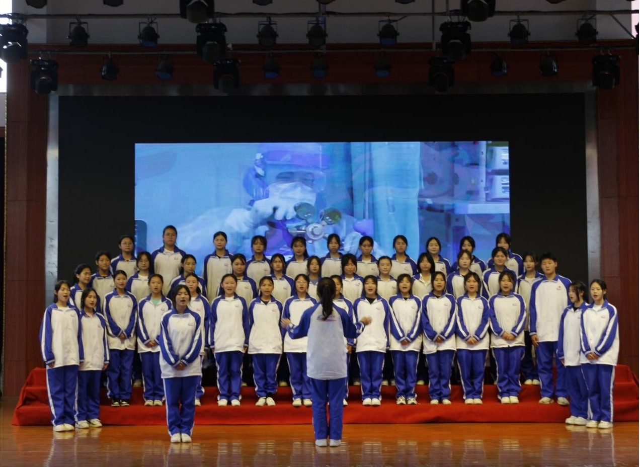 南昌向远轨道技术学校开展“庆祝建团百年，唱响青春赞歌”大合唱比赛