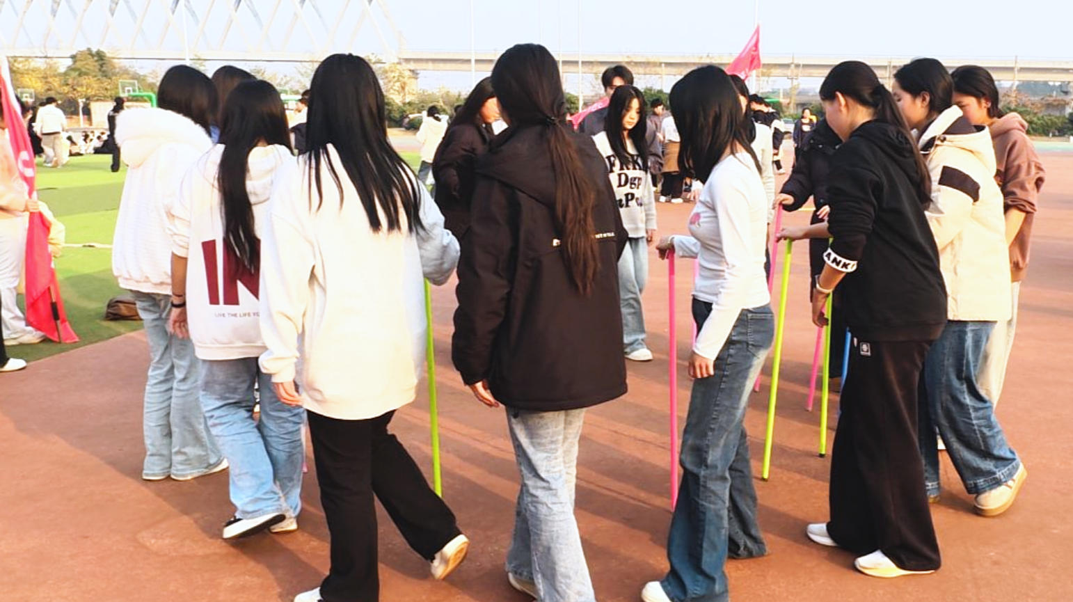 "携手同行·共筑青春梦想” 南昌向远轨道技术学校2025级学生团建活动